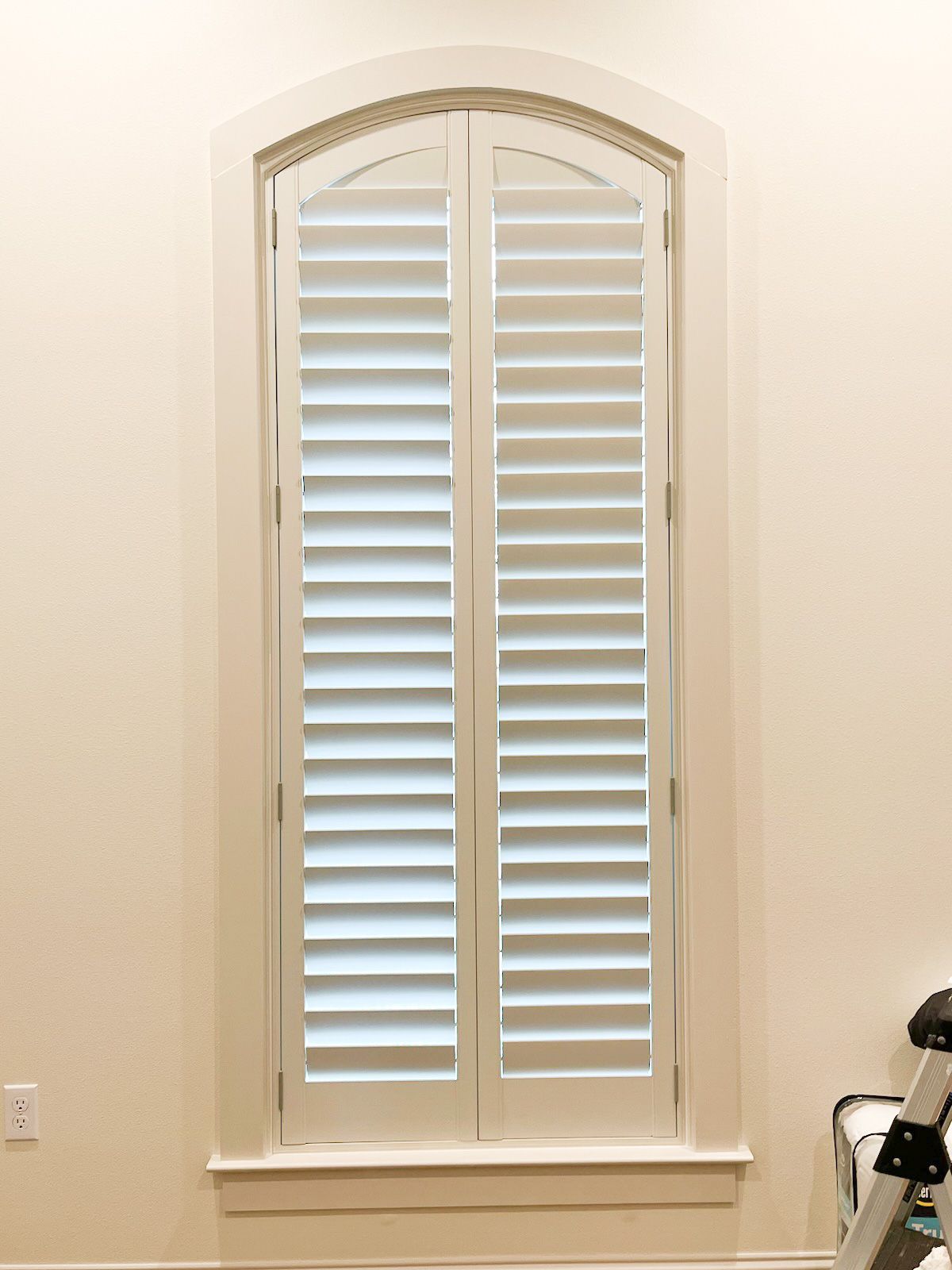 Arched plantations shutter by Wall Decor and More Interiors