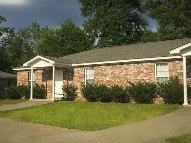 Mossy Pond duplex exterior