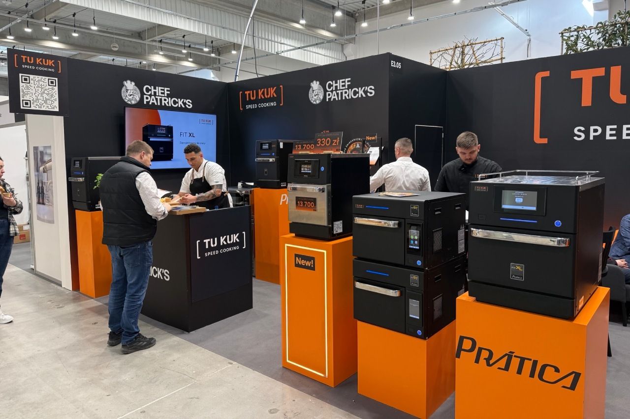 TU KUK promotes Prática Speed Oven technology at EuroGastro