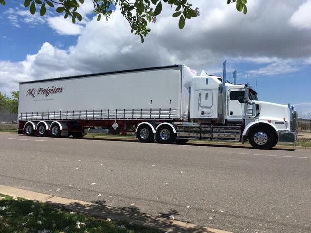 NQ Freighters Truck Stop At Side Of The Highway — NQ Freighters In Brisbane QLD