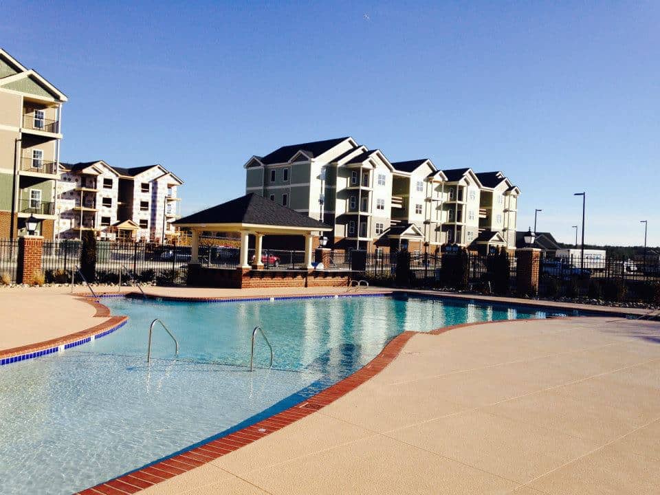 Meridian Harbourview Swimming Pool