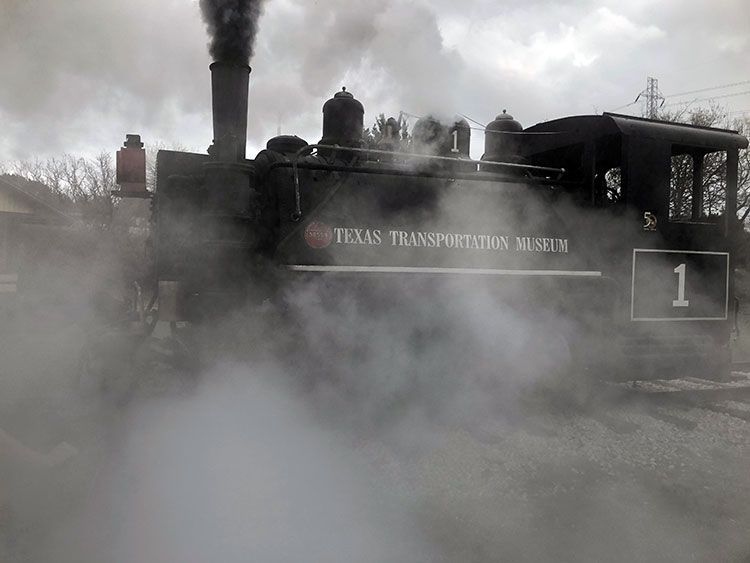 1925 Baldwin 0-4-0 steam switcher locomotive, Texas Transportation Museum, San Antonio, Tank engine, steam team.
