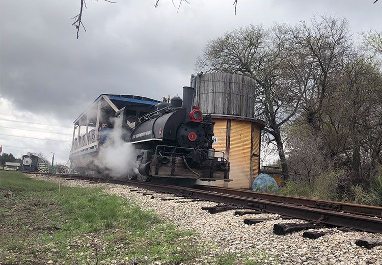 1925 Baldwin 0-4-0 steam switcher locomotive, tank engine, San Antonio, live steam