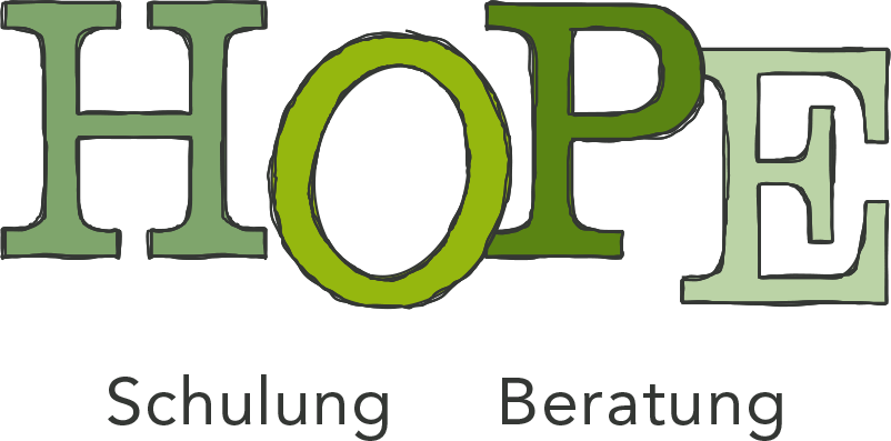 Das Wort Hoffnung steht in grünen Buchstaben auf weißem Hintergrund