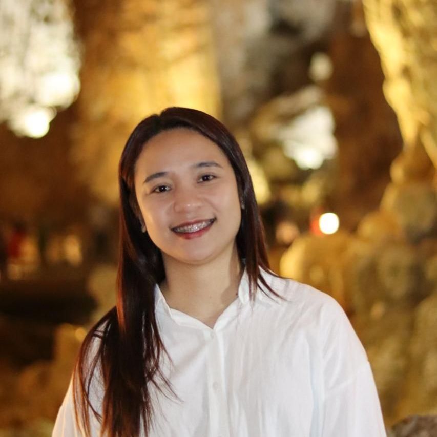 Roxanne Estares - Manager at TN Livin'