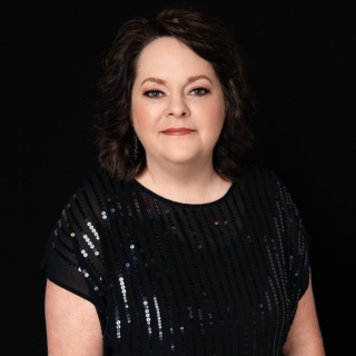 Tracey Marie Crouse headshot picture - Manager at TN Livin'