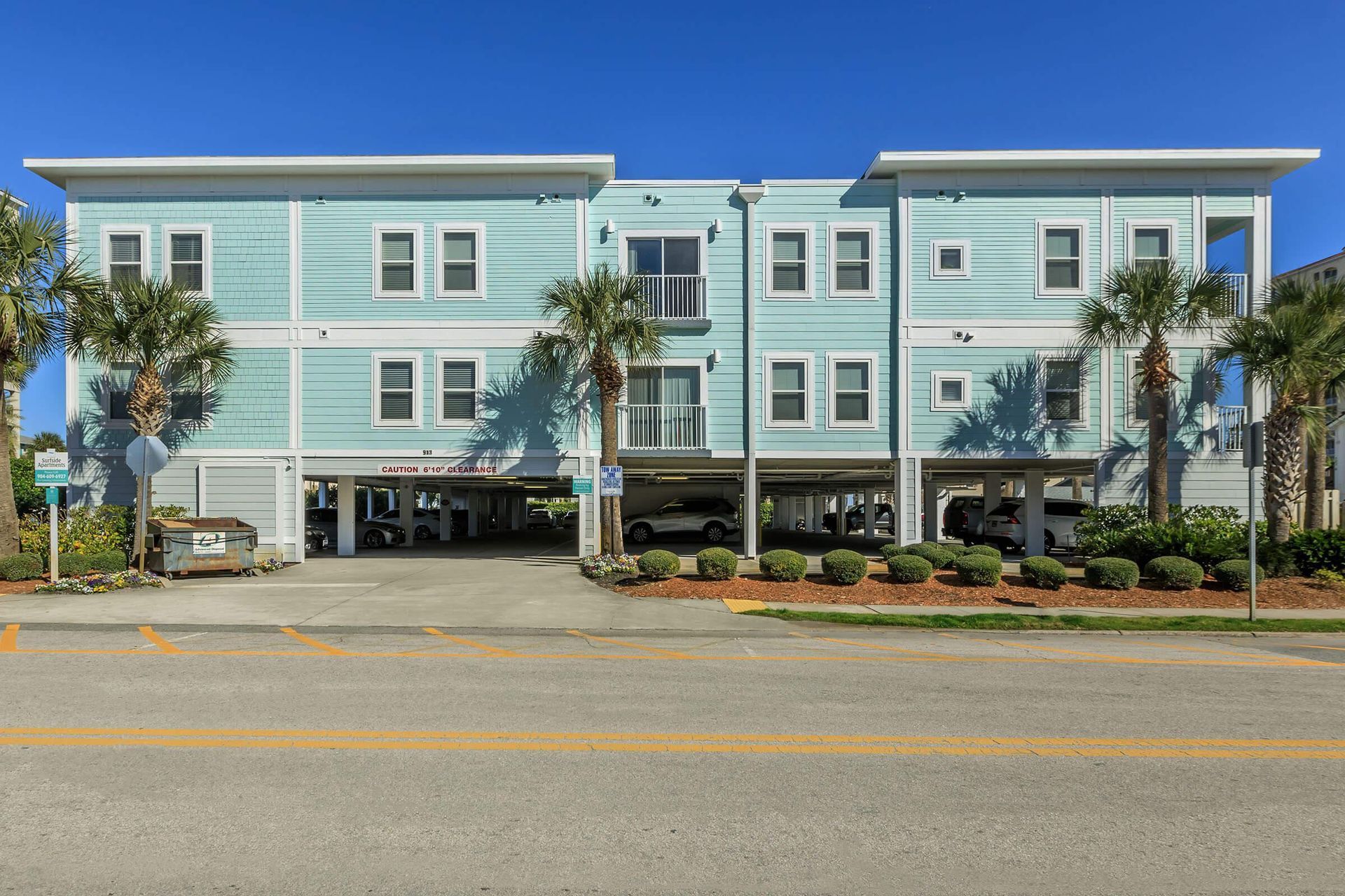 Building at Surfside Apartments in Jacksonville Beach, Fl.