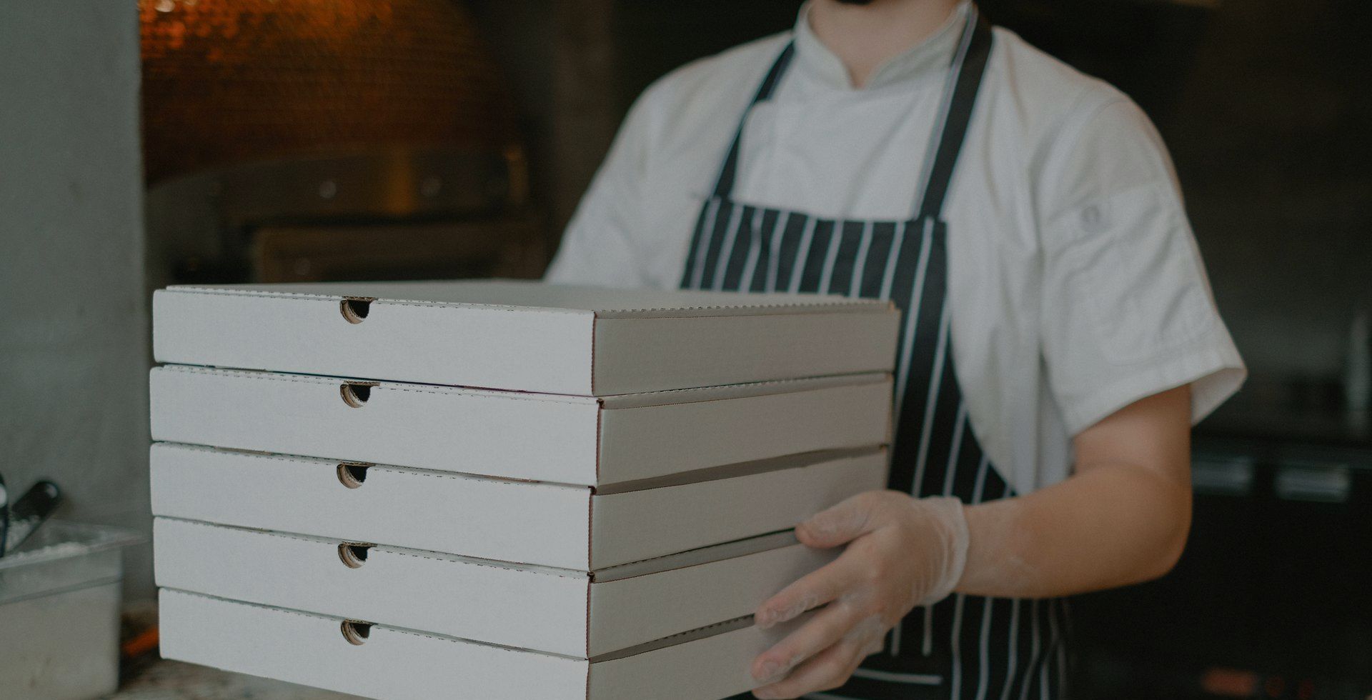 Scopri come un CRM può rivoluzionare la gestione delle pizzerie da asporto.