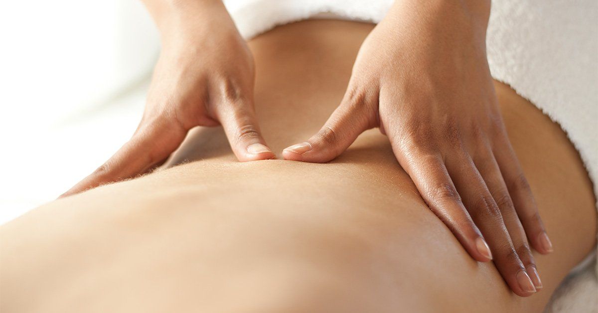 therapeutic massage Provides Natural Back Pain Relief