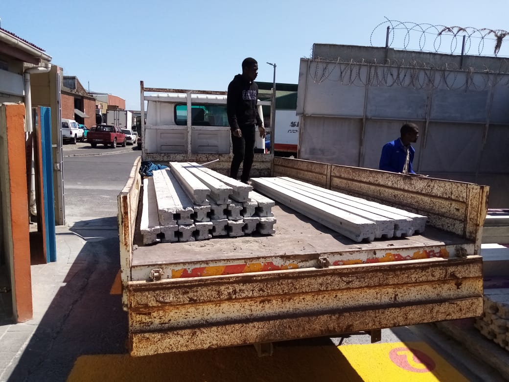 Vibracrete Walling|Precast Walling Cape Town|Poles & Posts