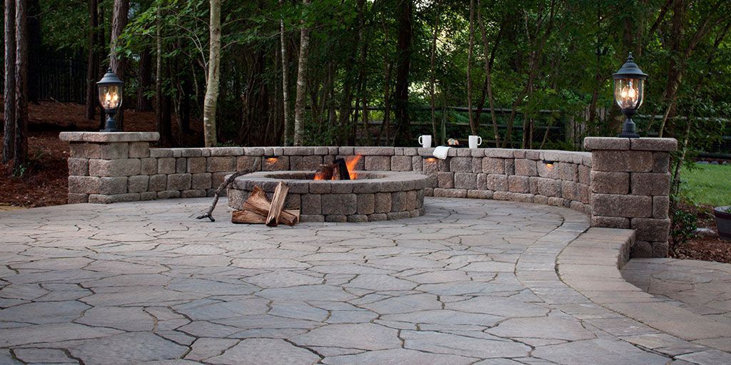 Signal Mountain Retaining Wall Fire Pit