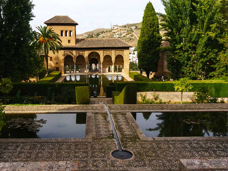 Alhambra palace gardens tour from Almeria
