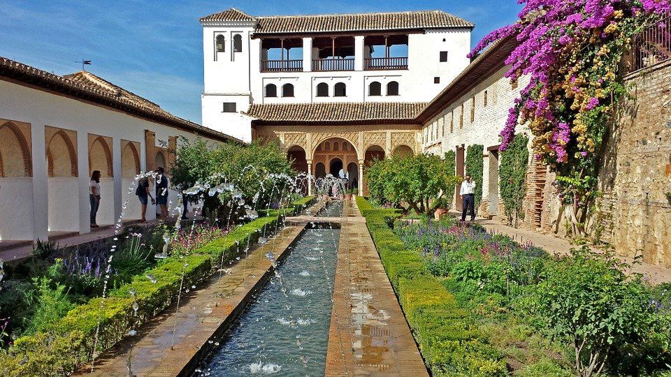 Alhambra palace private day trips from Malaga