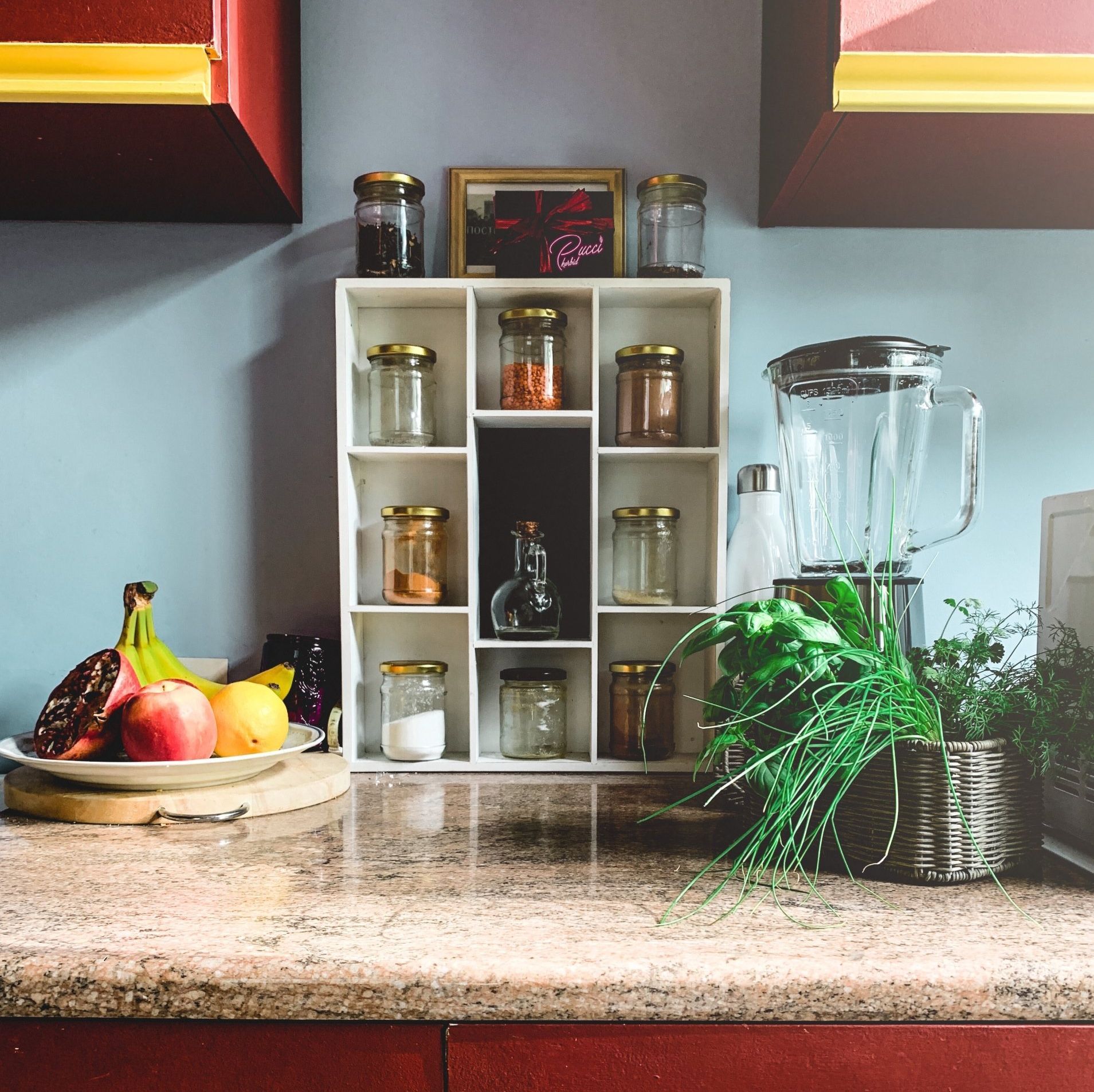 picture of small spice rack on kitchen countertop
