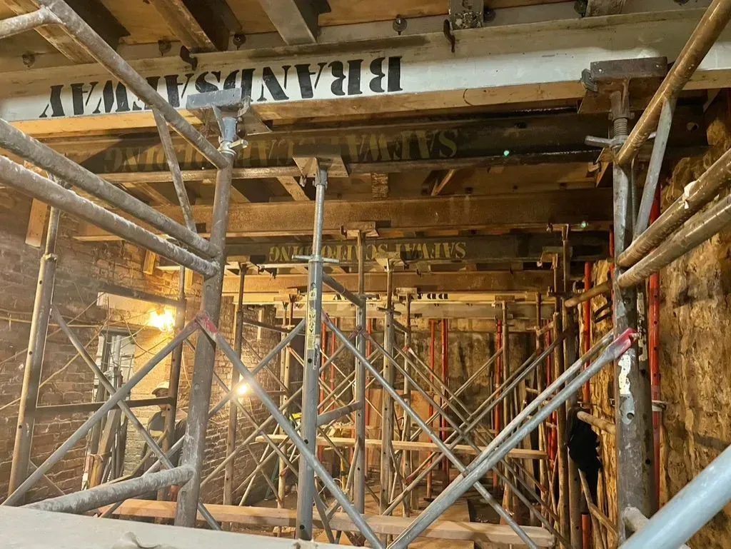 expert structural shoring on a building