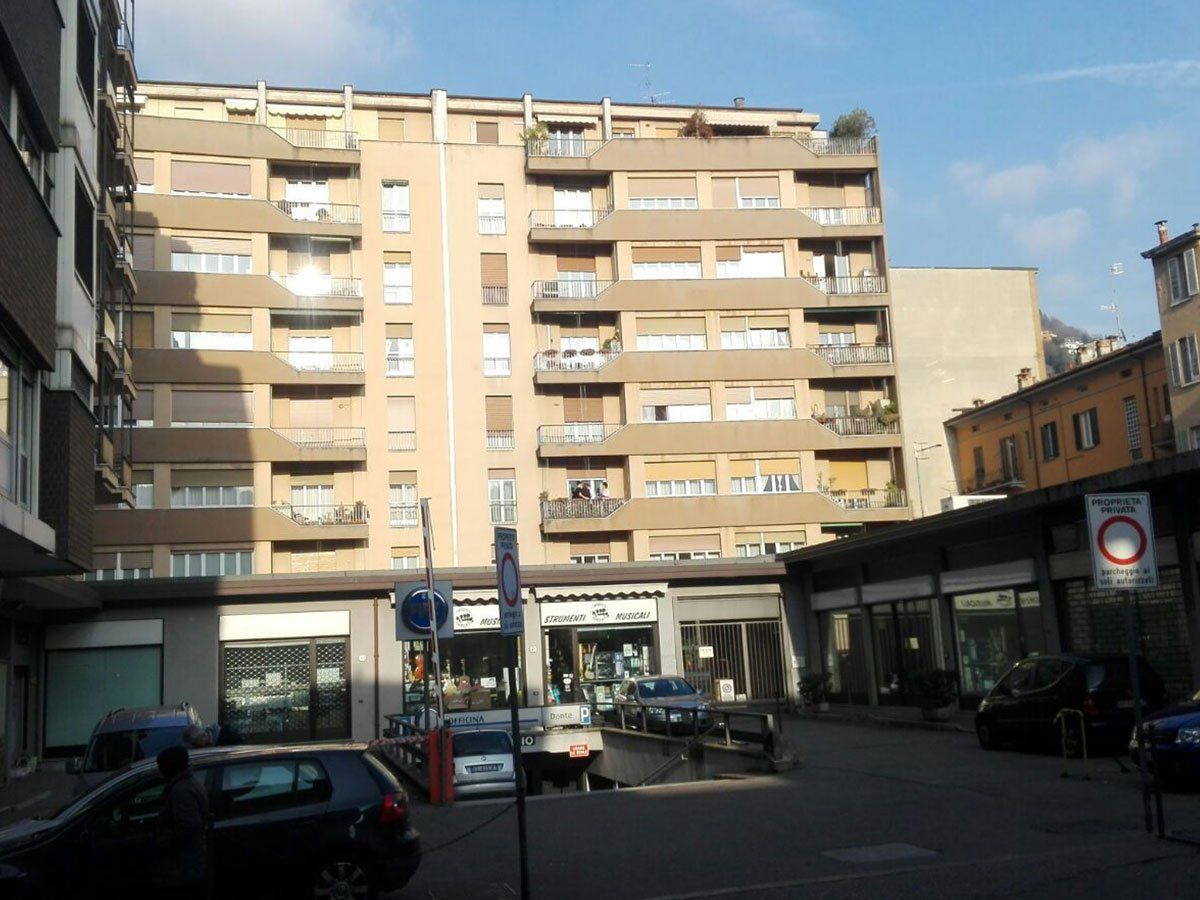 Entrata dello studio del medico e omeopata