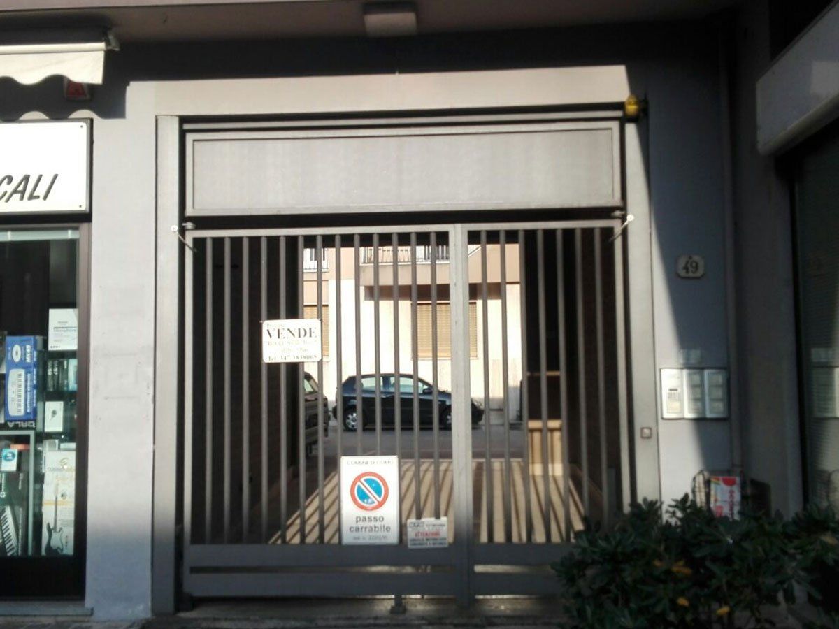 Ingresso dello studio del medico e omeopata