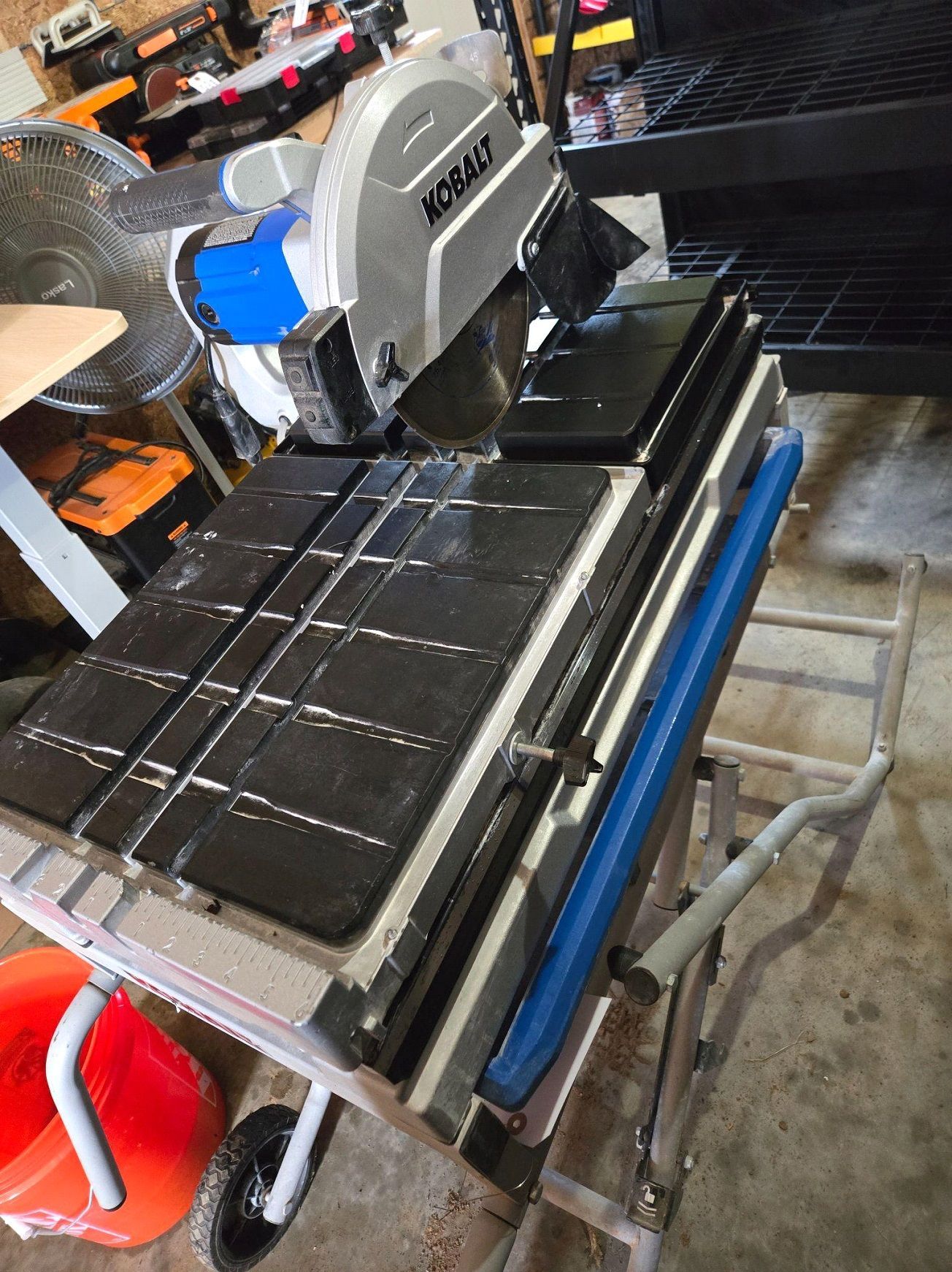 Kobalt 10-in 15-Amp 120-Volt Corded Portable Jobsite Tile Saw with Gravity Rise Stand
