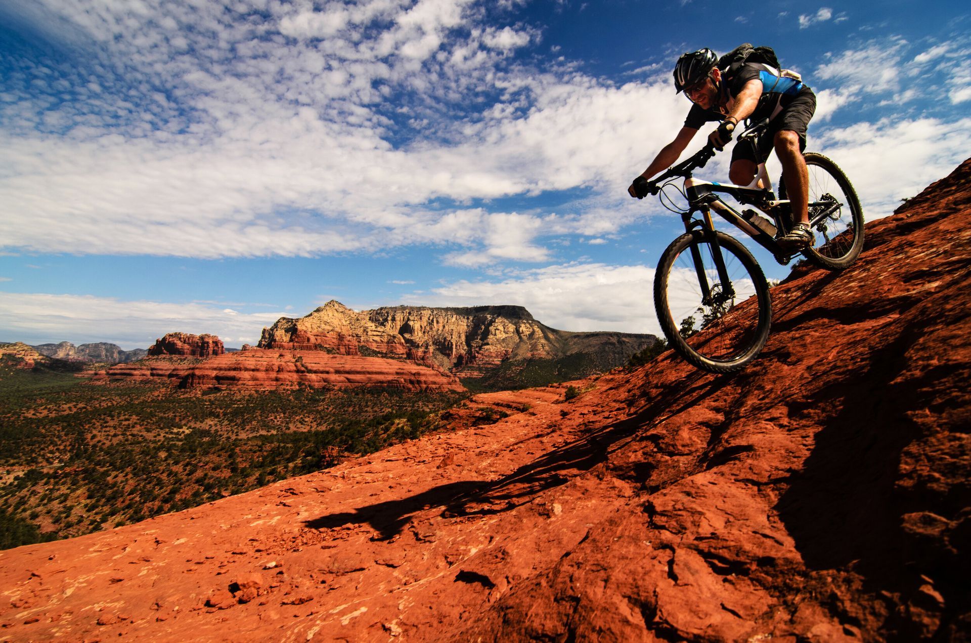 biking-on-red-rocks
