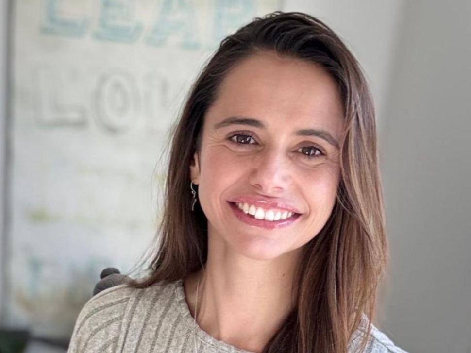 Ms Maira Vicente Braga