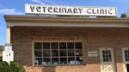 Storefront Location—Animal Clinic in Exton, PA