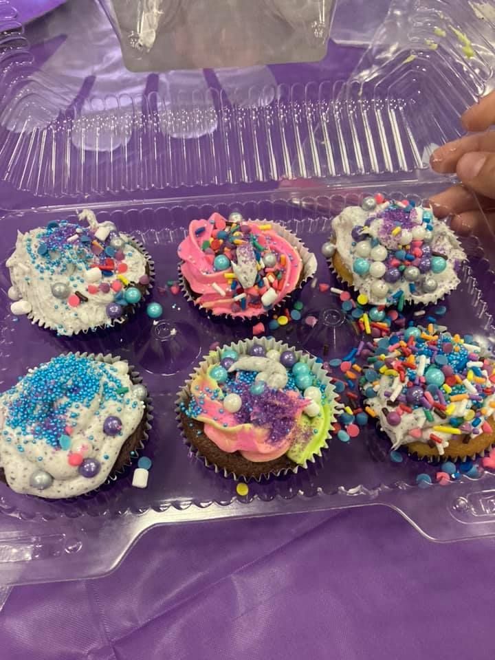 purple hannah cupcakes