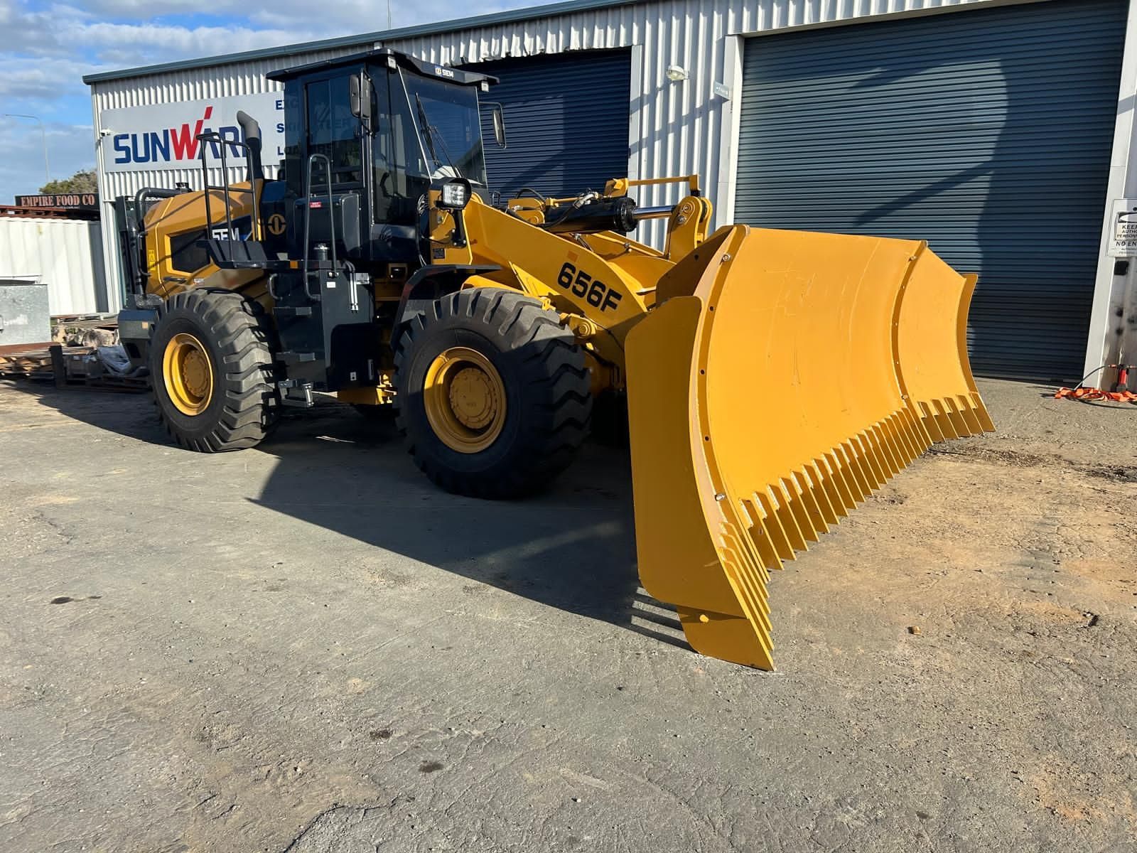 Heavy Duty 6 Meter Stick Rake