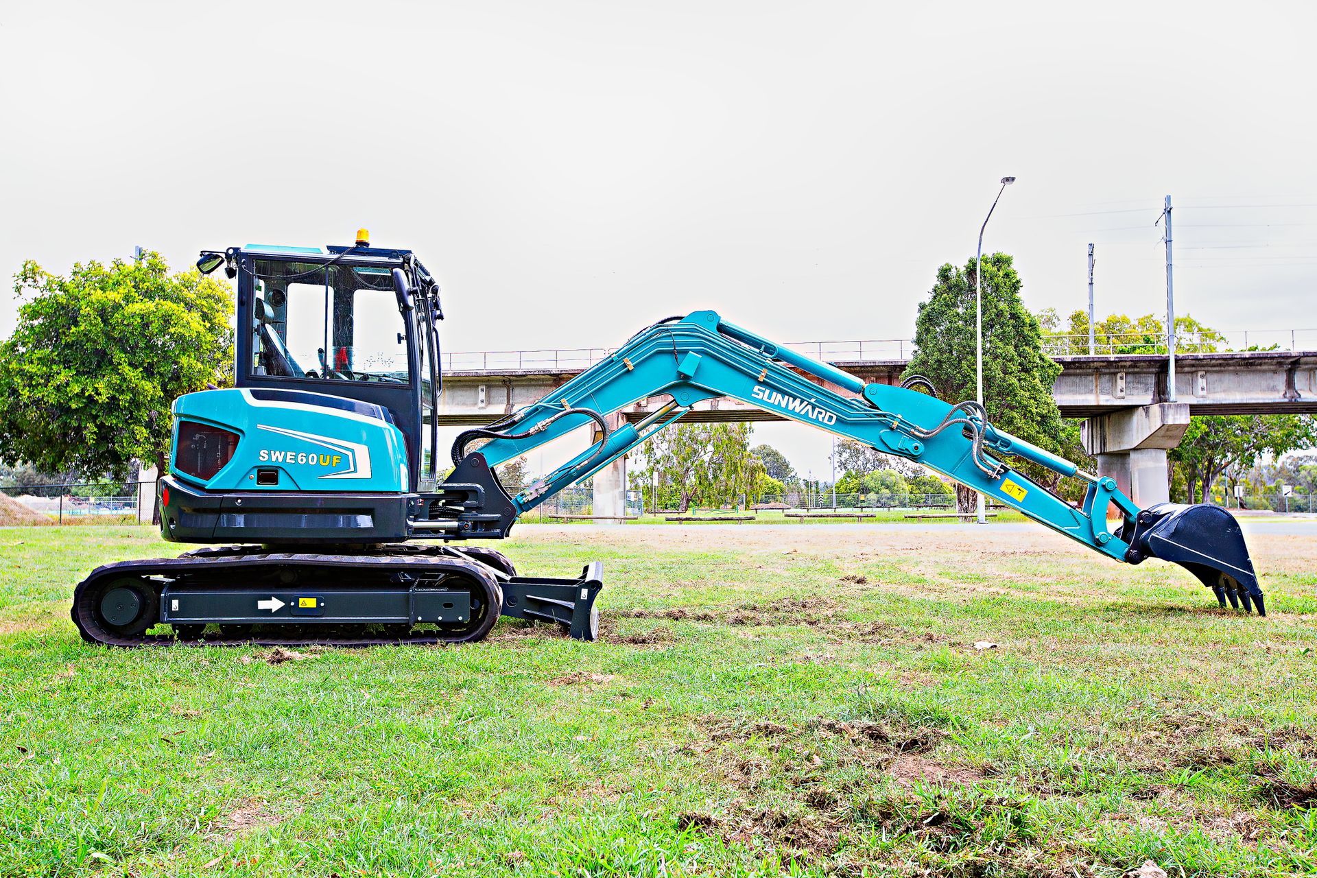 SUNWARD SWE60UF 6T Mini Excavator for Sale
