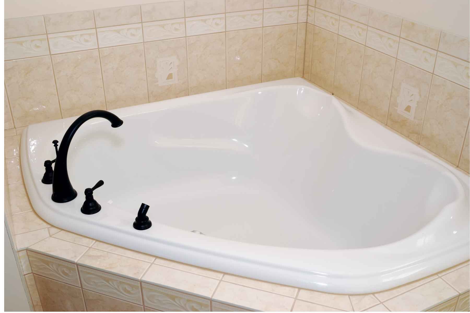 corner jacuzzi tubs