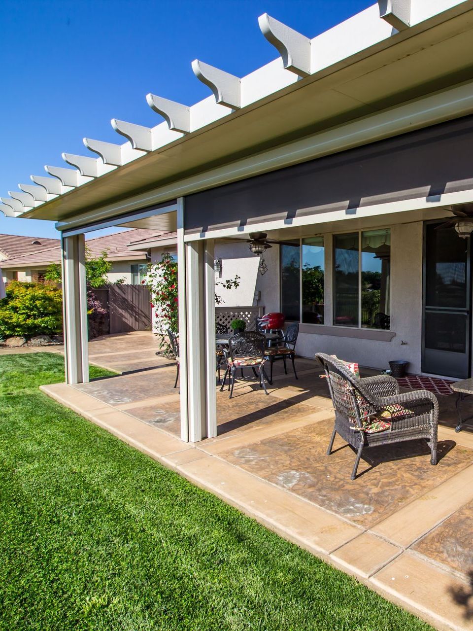 Company that installs and sells patio  awnings in Phoenix AZ