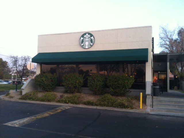 Starbucks awning built by AZ Awning in Phoenix AZ