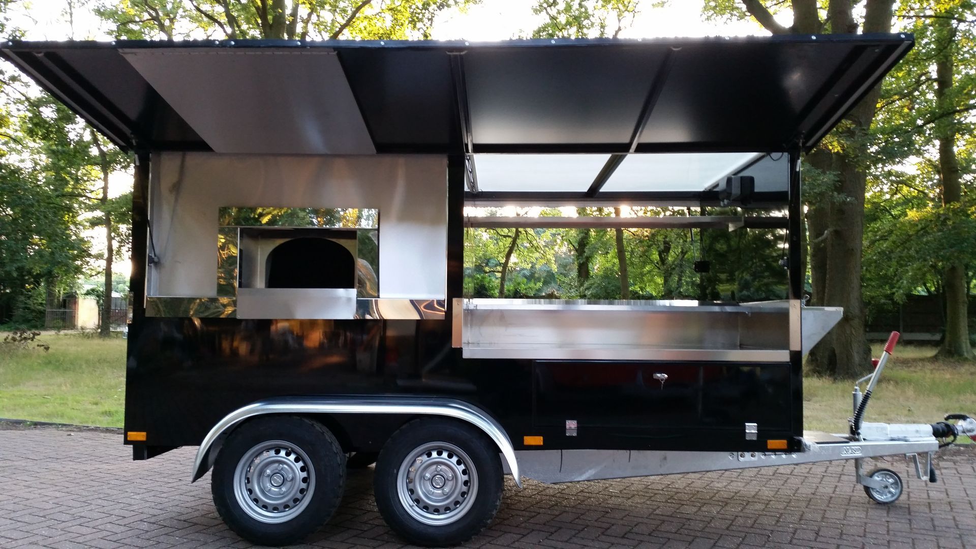 twin axle wood fired pizza trailer