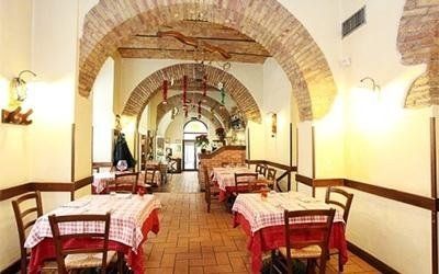 interno del ristorante tipico romano