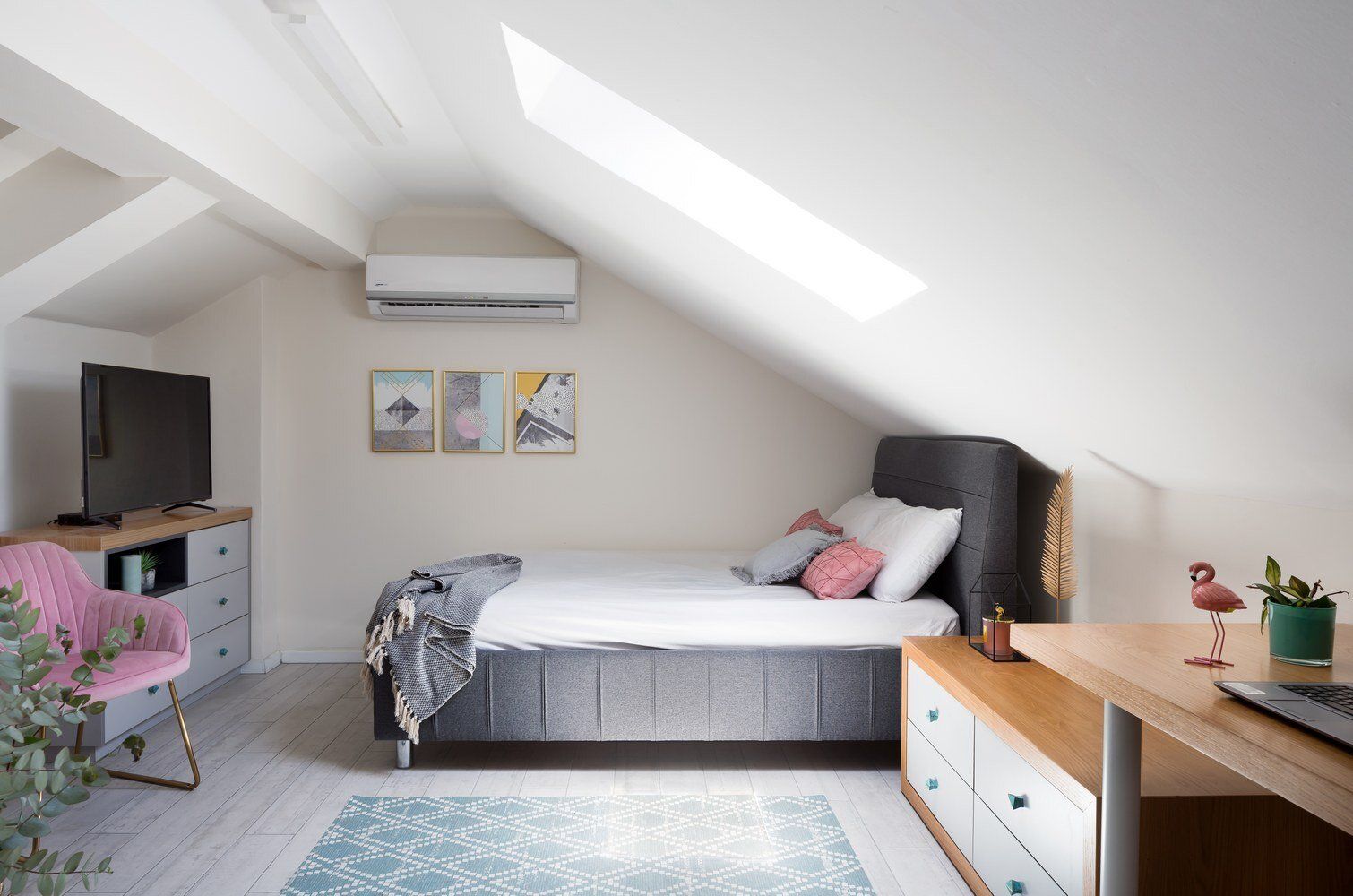 עלית גג מעוצבת - עיצוב פנים לבית