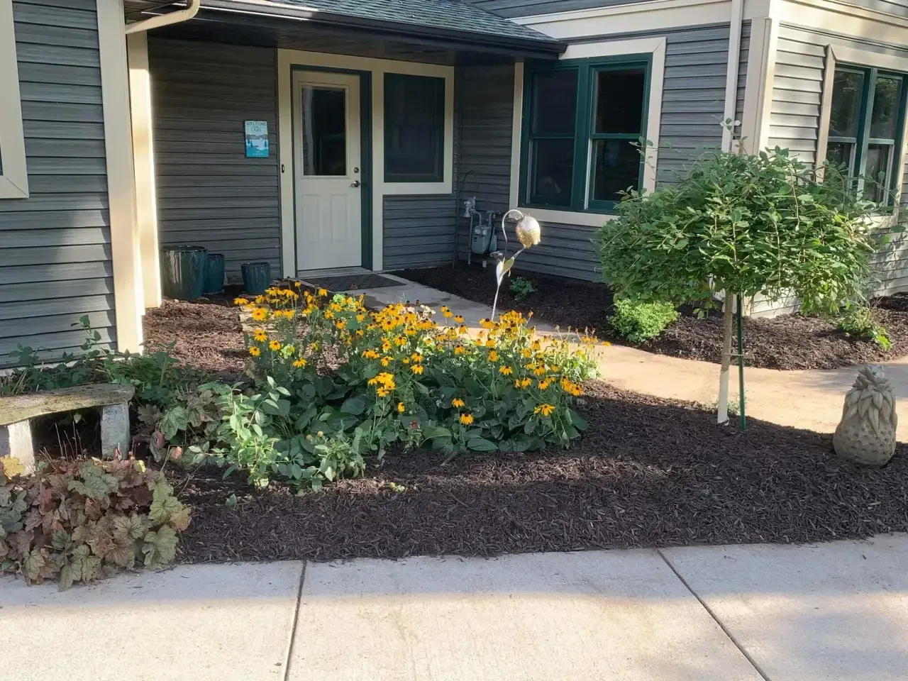 A House With a Lot of Flowers – Appleton, WI - Errands & Property Maintenance 