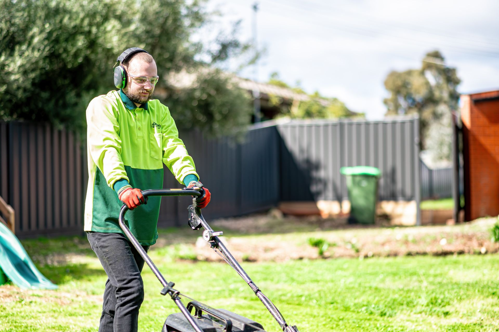 Shovel And Other Tools For Gardening — 2easy Cleaning in Bendigo, VIC