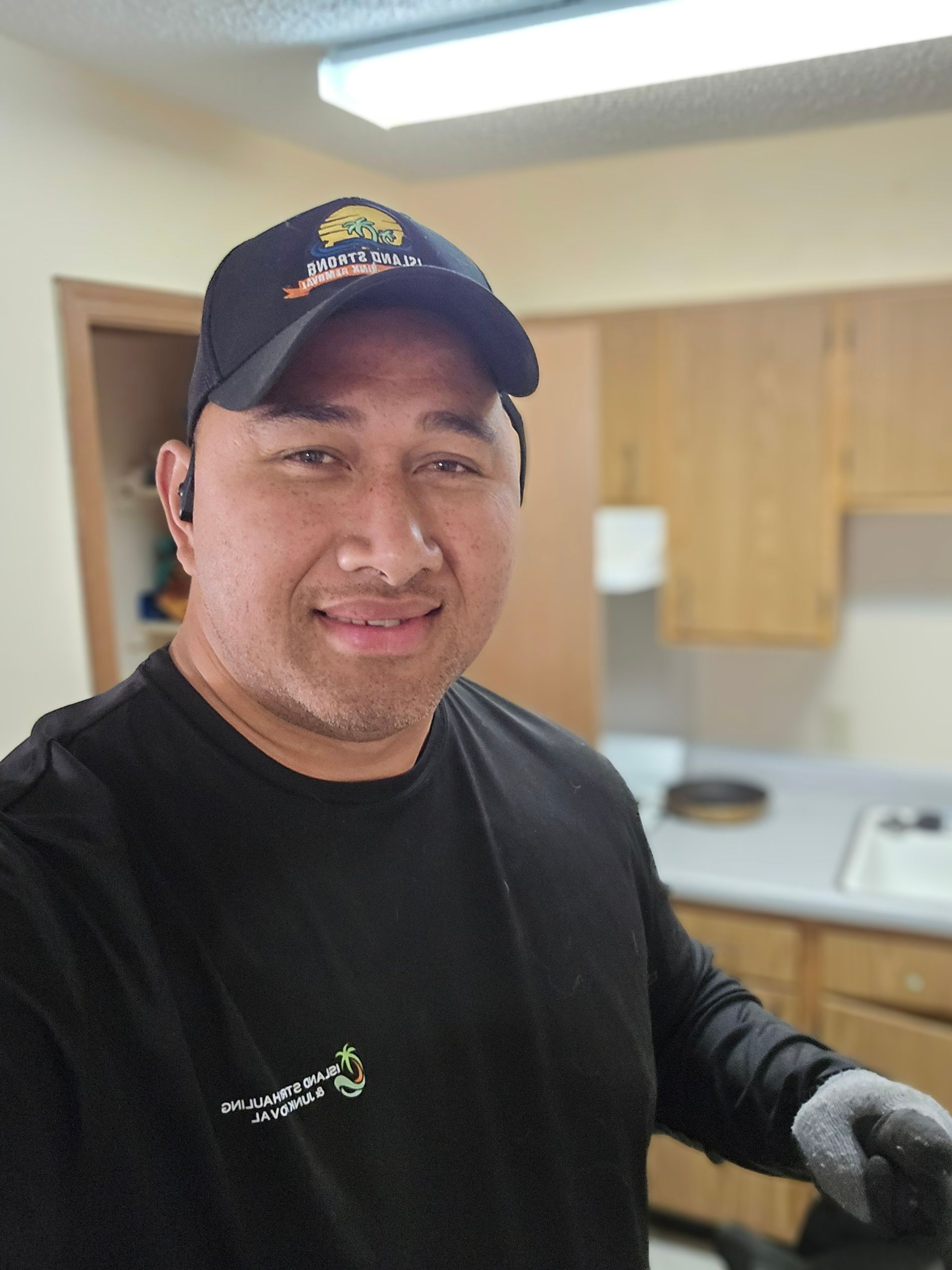 Island Strong Hauling & Junk Removal