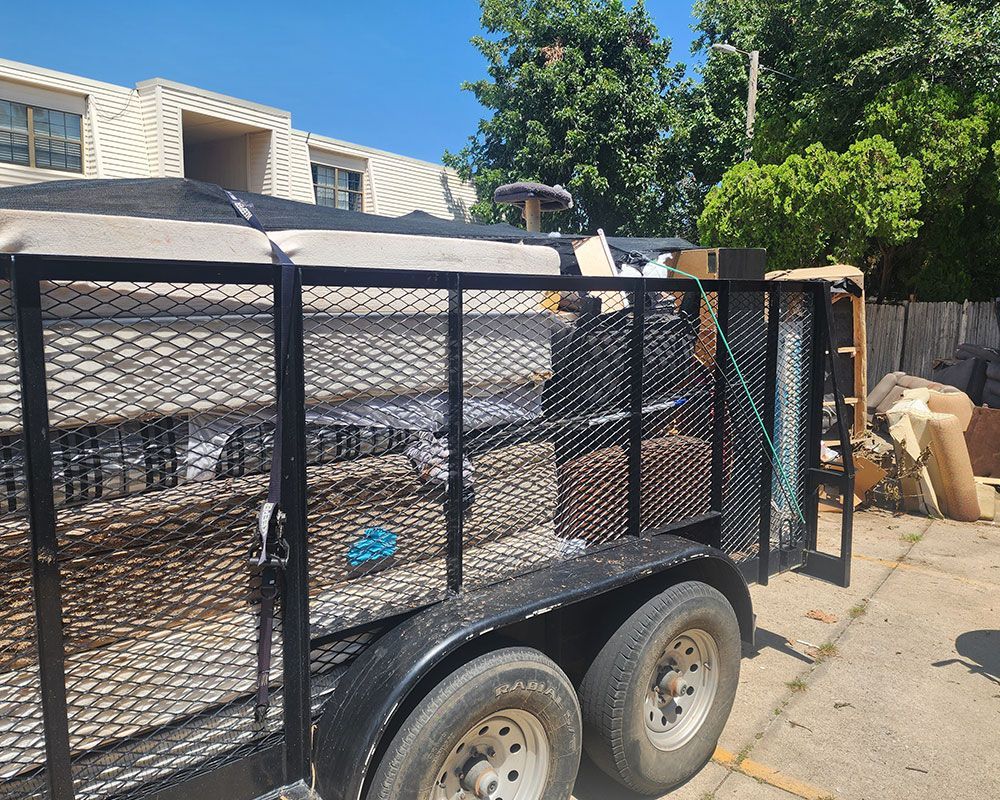 Island Strong Hauling & Junk Removal