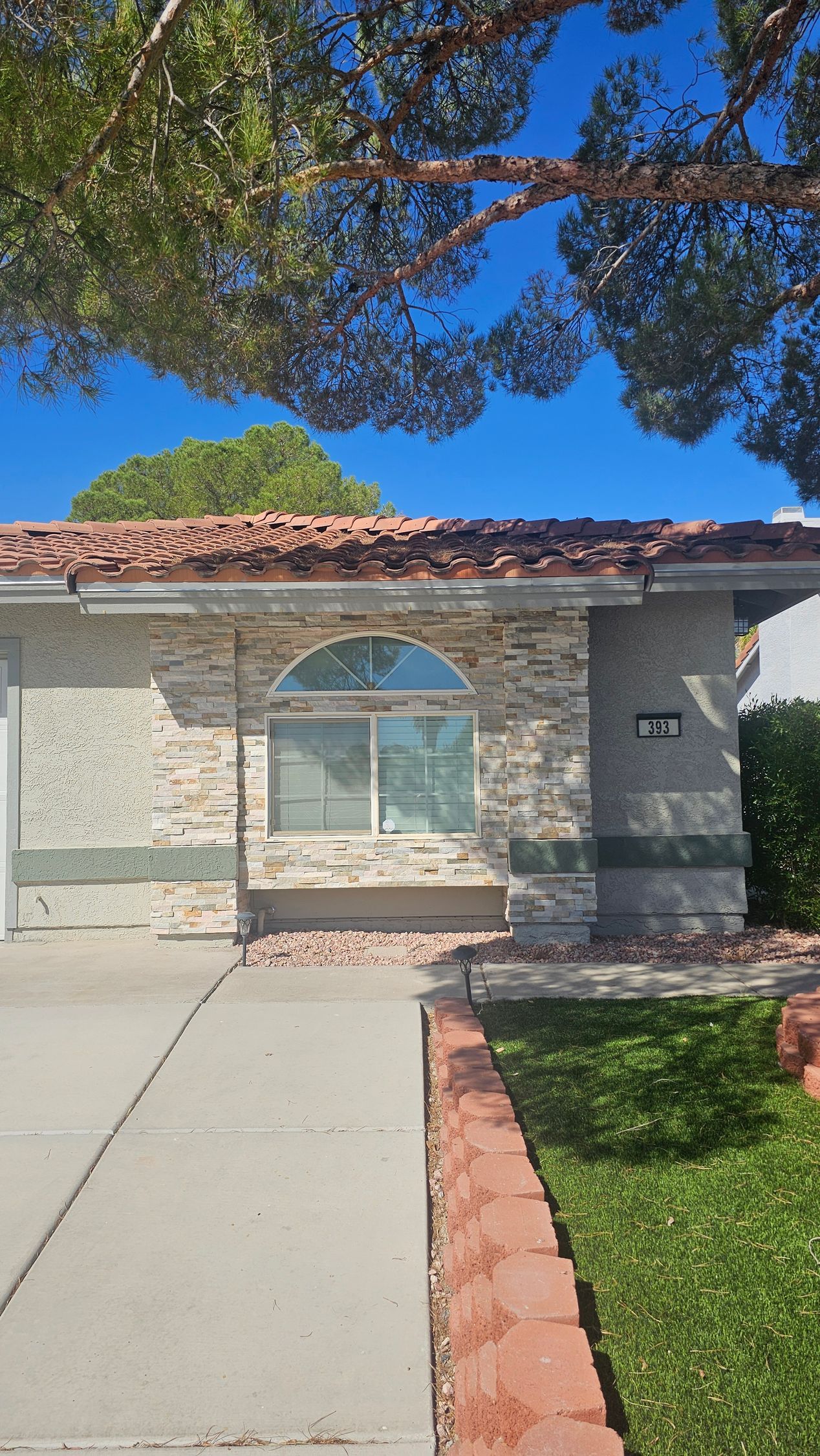 Orange construction sign: 