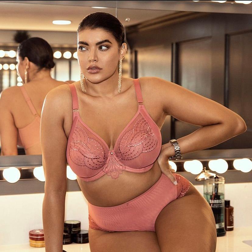 Beautiful Chubby Woman with Pink Bra — Flowood, MS — Sal-Liz Foundation & Lingerie Salon