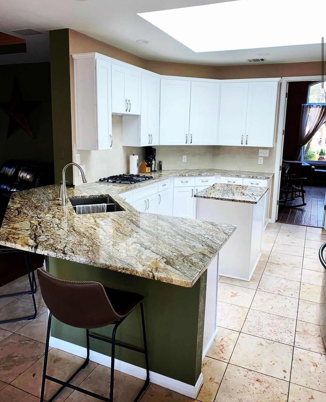 Cedar Park kitchen remodel with shaker cabinets natural stone countertops tile backsplash 