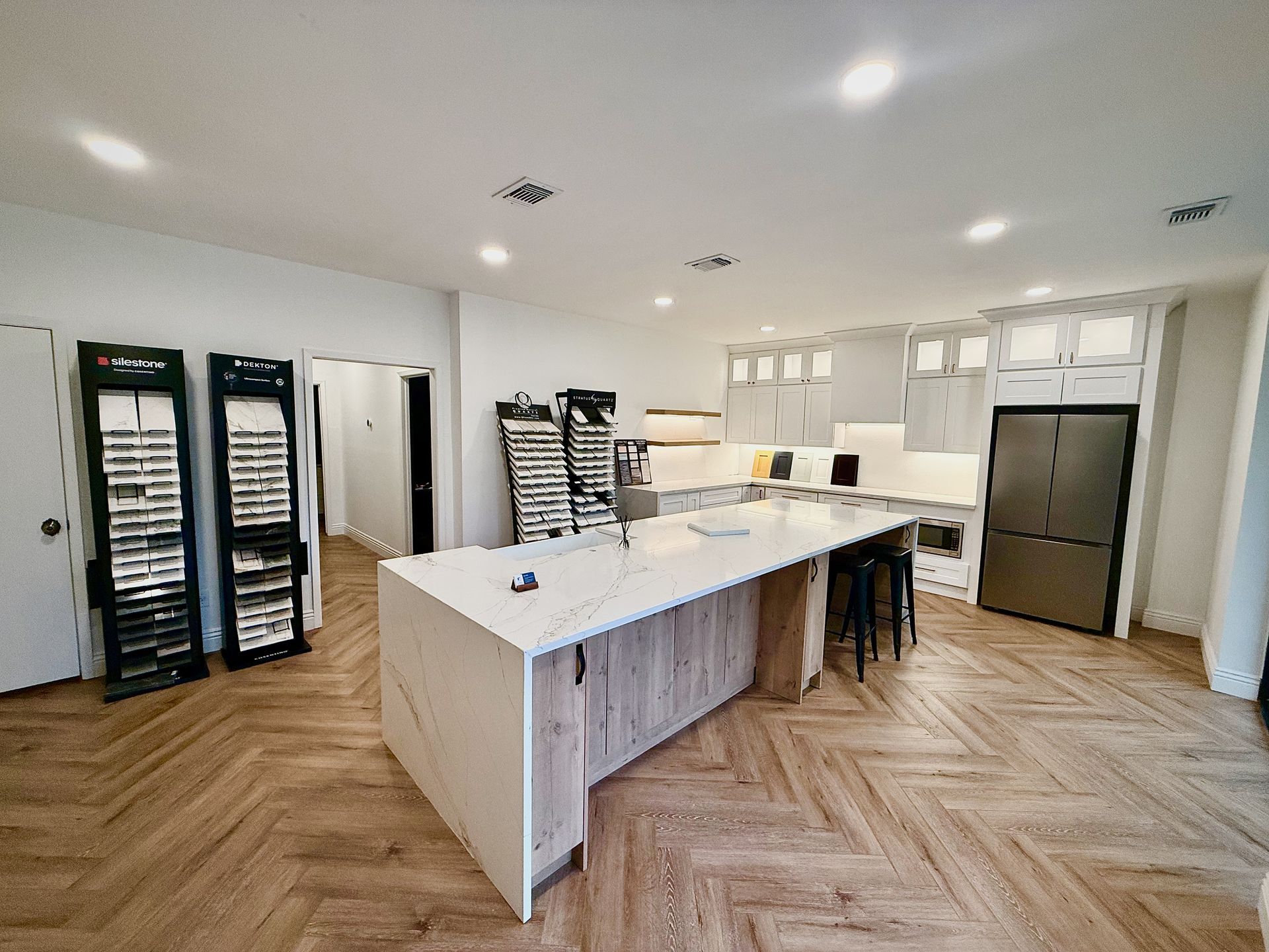 Luxury kitchen remodel in Austin TX with custom cabinets and quartz countertops
