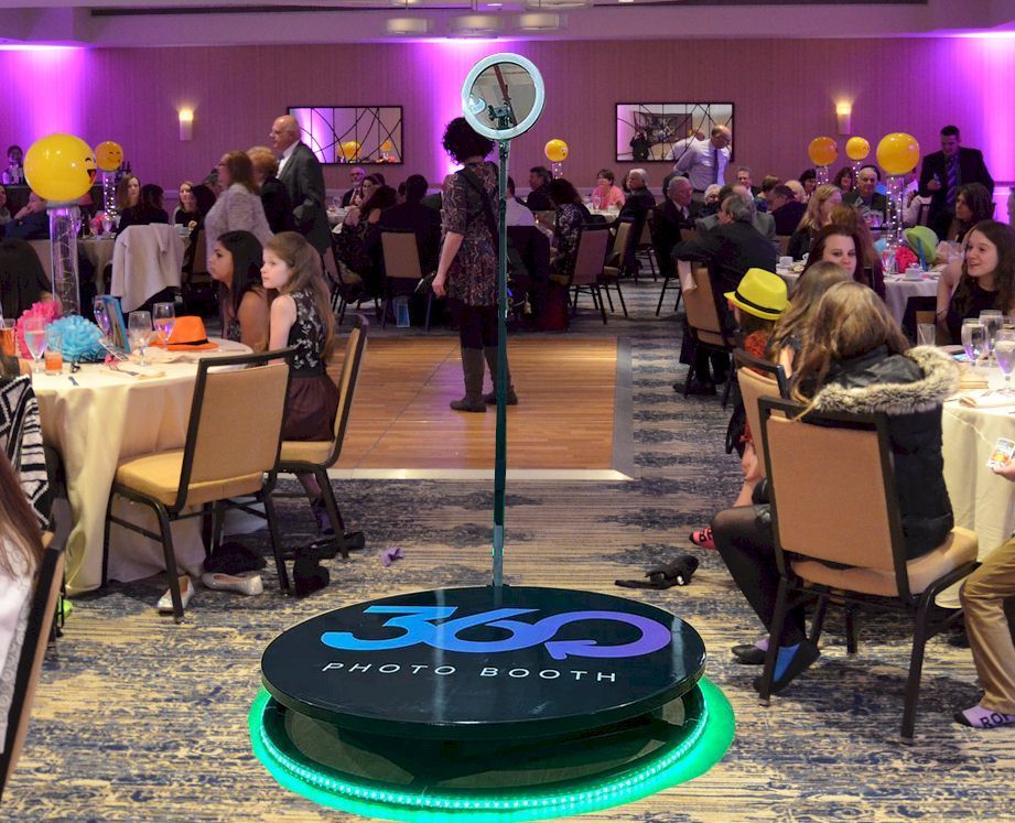 360 photo booth rentals in NH, portsmouth, dover, concord, nashua, manchester 