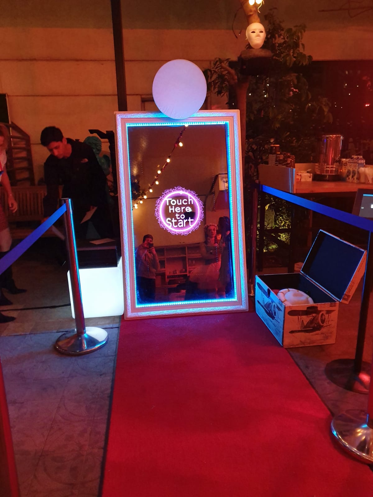 MAGIC MIRROR PHOTO BOOTH Rental | Manchester | Nashua | Portsmouth