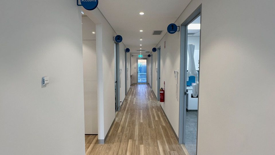 Dentist Port Macquarie and Bonny Hills. Cosmetic Dentist, General Dentist, Dental Implants, Invisalign, Orthodontics, Whitening, Emergency Dentist Port Macquarie. Emergency Dentist Lake Cathie