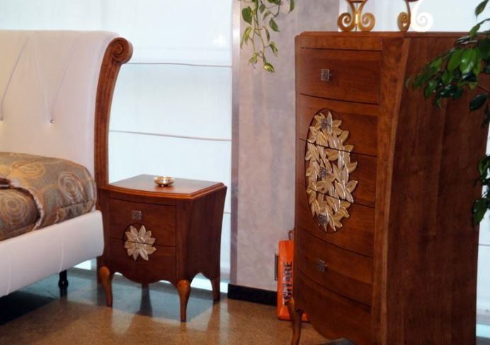 mobili stile classico