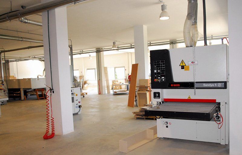 macchinari per il legno in funzione