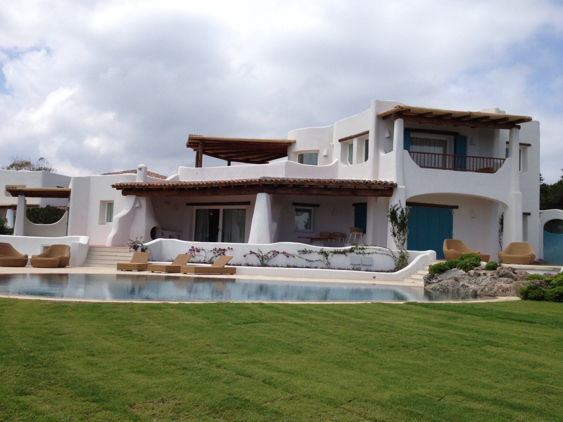 constructions of high efficiency villas