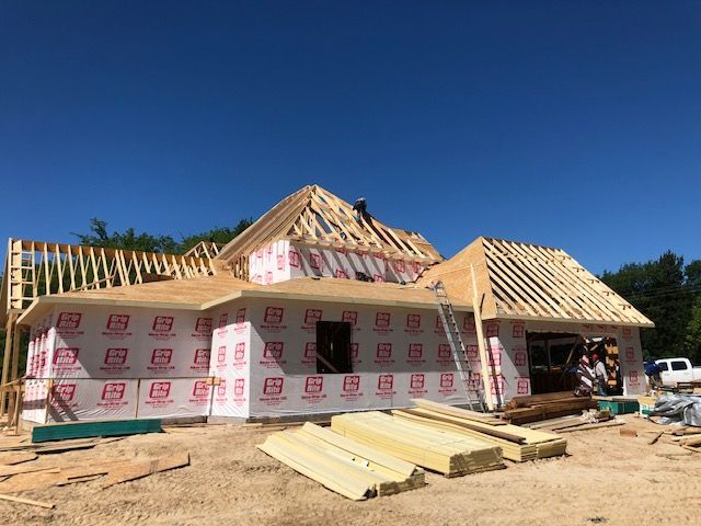 lindsey custom homes roof