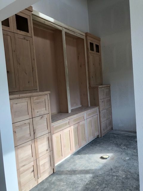custom built in cabinets